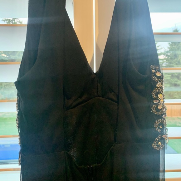 Black formal dress - EUC 8 - stretch Low back - Picture 4 of 8